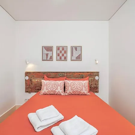 شقة Red Tulip Flat Bright & Colourful By Homeful Homes